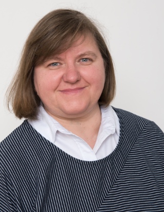 Porträtbild Yvonne Kyewski