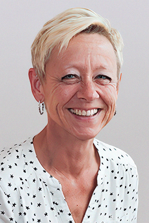 Porträtbild Anja Peter